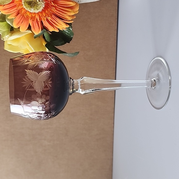 Ruby Red Crystal Etched Wine Hock Goblet. Champagne/Water/Wine Glass. - Picture 3 of 12